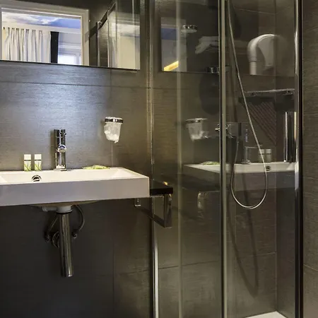 Hotel Nouvel Eiffel Paris