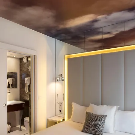 Hotel Nouvel Eiffel 3*