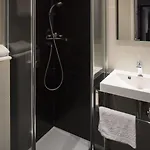نوفيل إيفل باريس