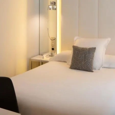 Hotel Nouvel Eiffel Paříž