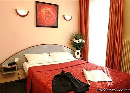 نوفيل إيفل 3*