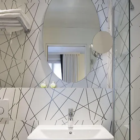 Nouvel Eiffel 3* Paříž