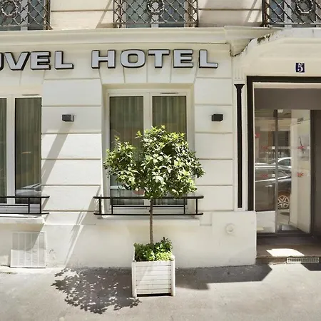 Nouvel Eiffel Hotel 3*