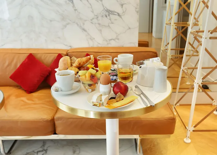 Nouvel Eiffel Hotel 3*