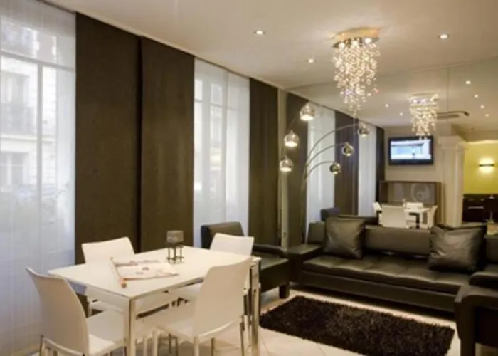 Nouvel Eiffel Otel 3*