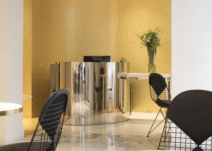 Hotel Nouvel Eiffel Parijs