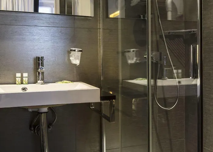 Hotel Nouvel Eiffel París