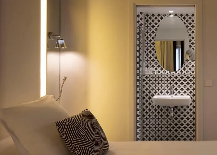 Otel Nouvel Eiffel Paris