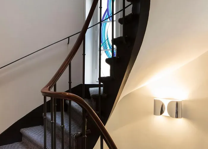 Otel Nouvel Eiffel 3*