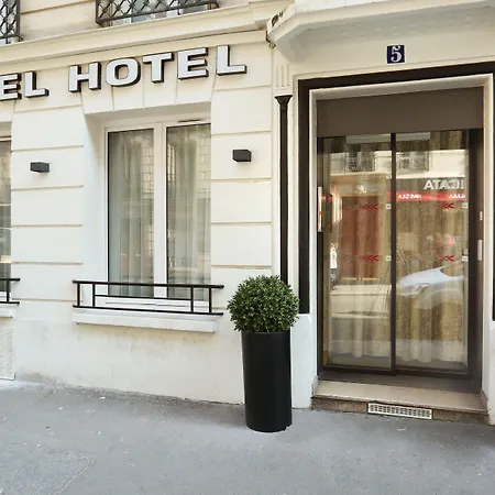 Nouvel Eiffel Hotel