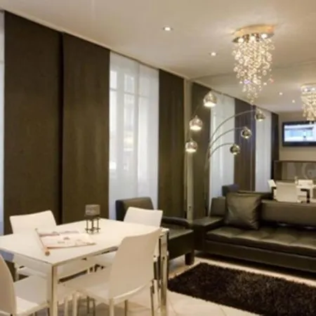 Nouvel Eiffel Hotel 3*