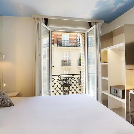 Hotel Nouvel Eiffel 3*