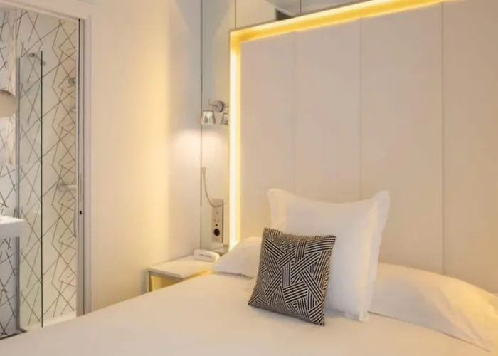 Nouvel Eiffel Parigi