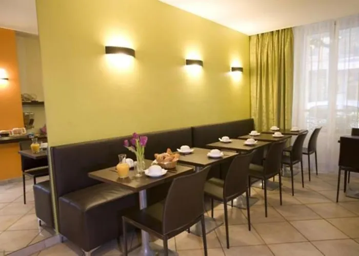 Nouvel Eiffel Hotel Parigi